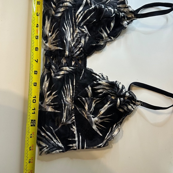 Victoria's Secret Bralette - Picture 2 of 3